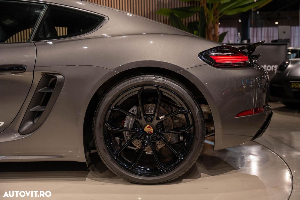Porsche Cayman 718 PDK - 3