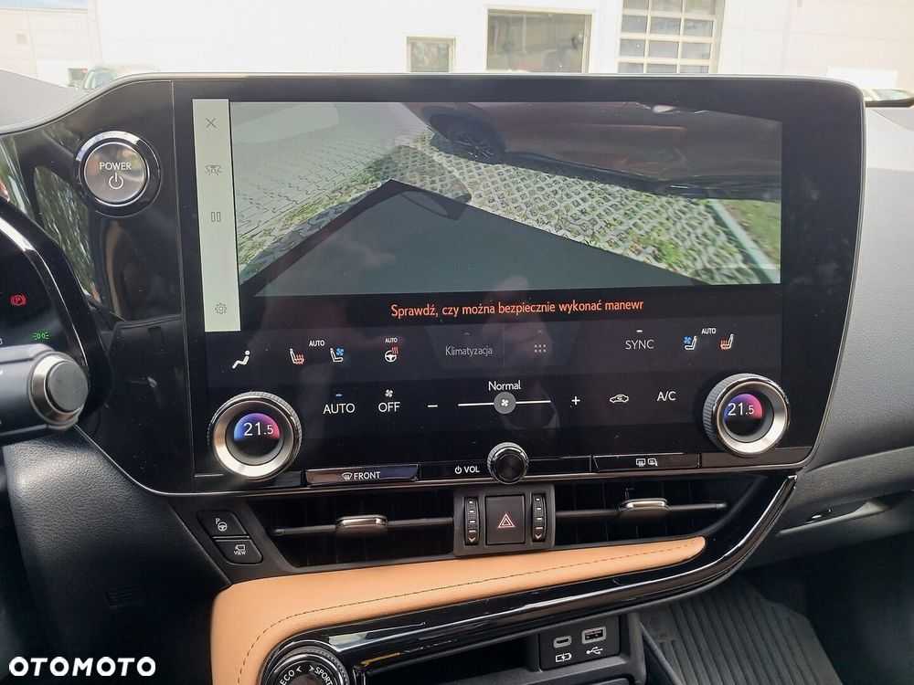 Lexus NX 350h Omotenashi AWD - 34