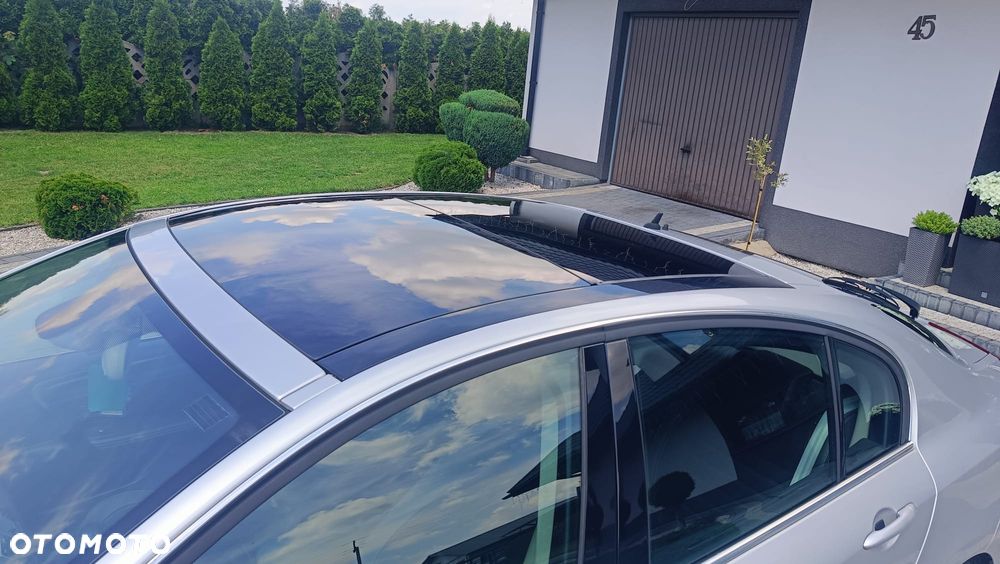 Renault Laguna dCi 110 FAP Bose Edition - 5