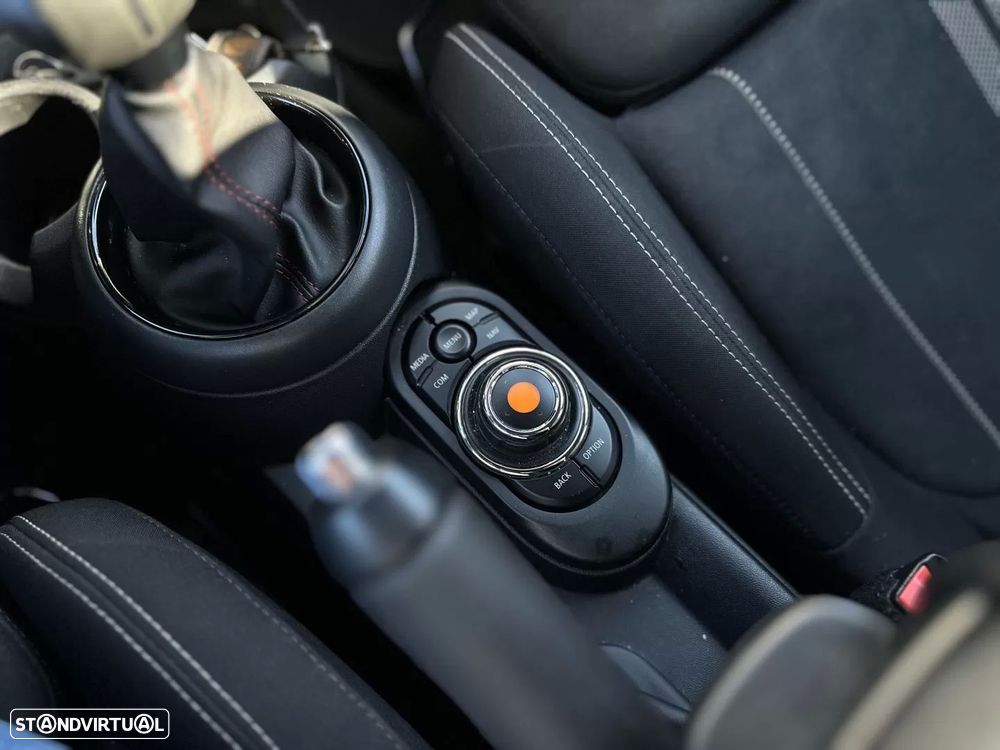 MINI 5 Portas Cooper D - 27