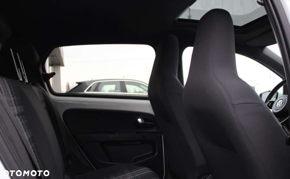 Volkswagen up! - 18