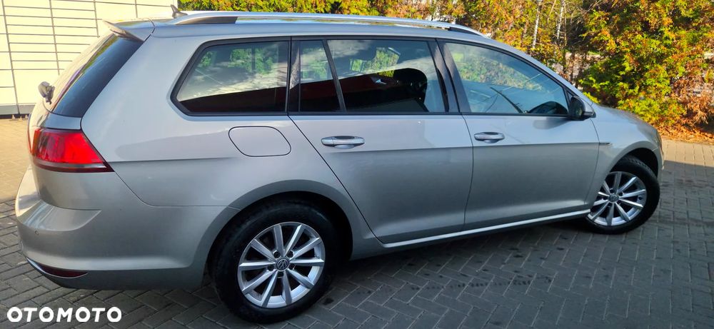 Volkswagen Golf 1.6 TDI BlueMotion Technology Comfortline - 16