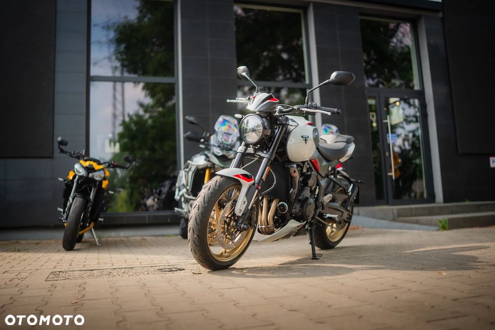 Triumph Trident - 22