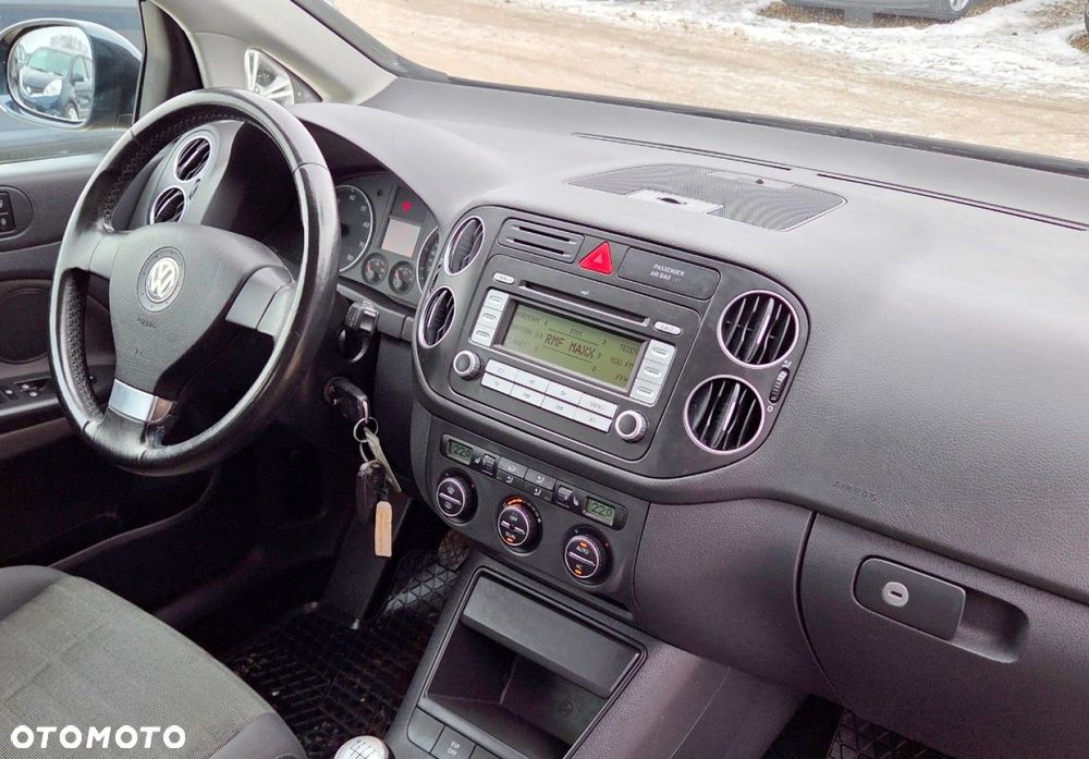 Volkswagen Golf Plus - 17