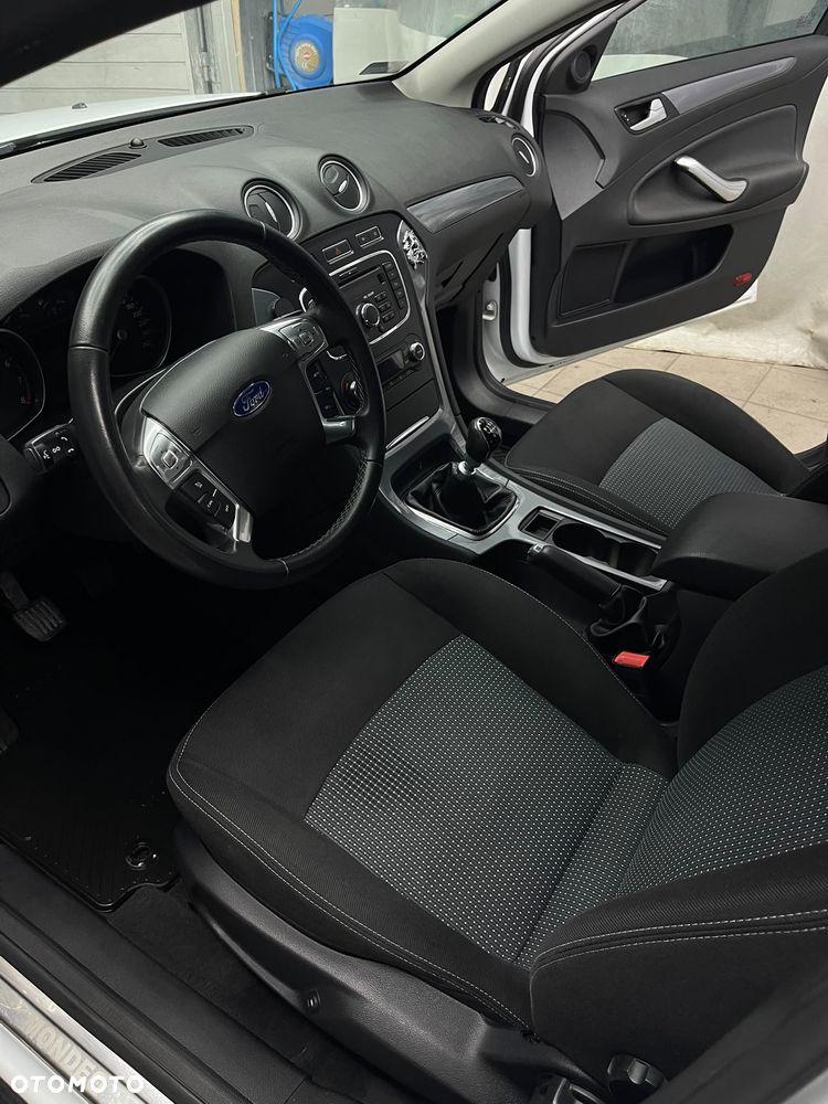 Ford Mondeo 1.6 T Platinium X Plus (Trend) - 22
