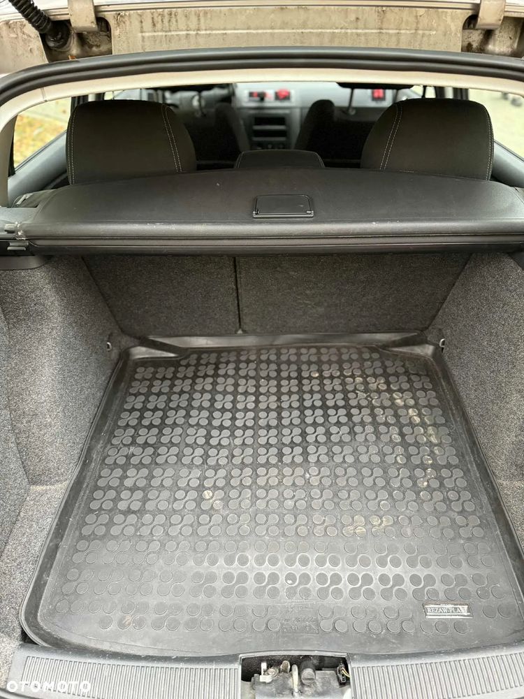 Skoda Fabia 1.4 16V Mint - 14