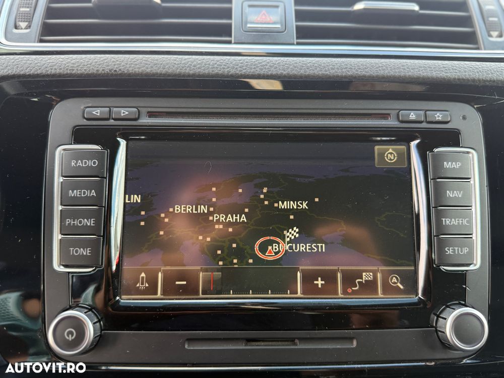 Volkswagen Jetta 2.0 TDI BlueMotion Technologie - 9