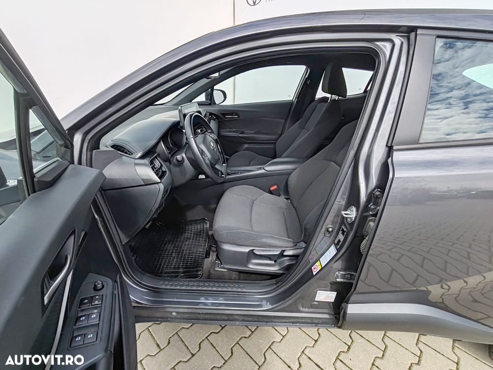 Toyota C-HR 1.8 HSD 4x2 CVT C-ult - 5