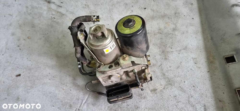 Pompa sterownik ABS Toyota Prius II 1,5 hybryda 2005r 44510-47050 - 1