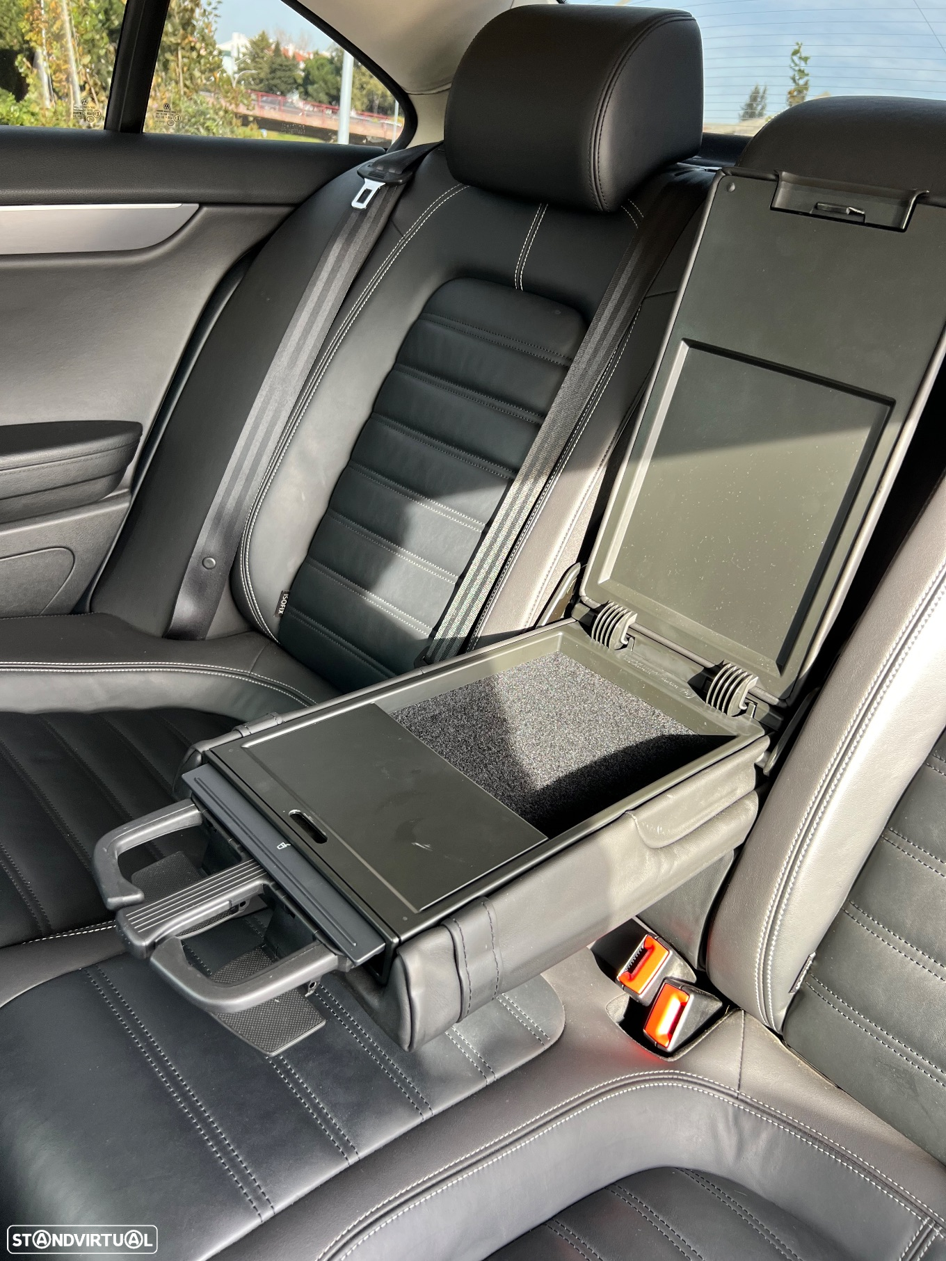 VW Passat CC - 58