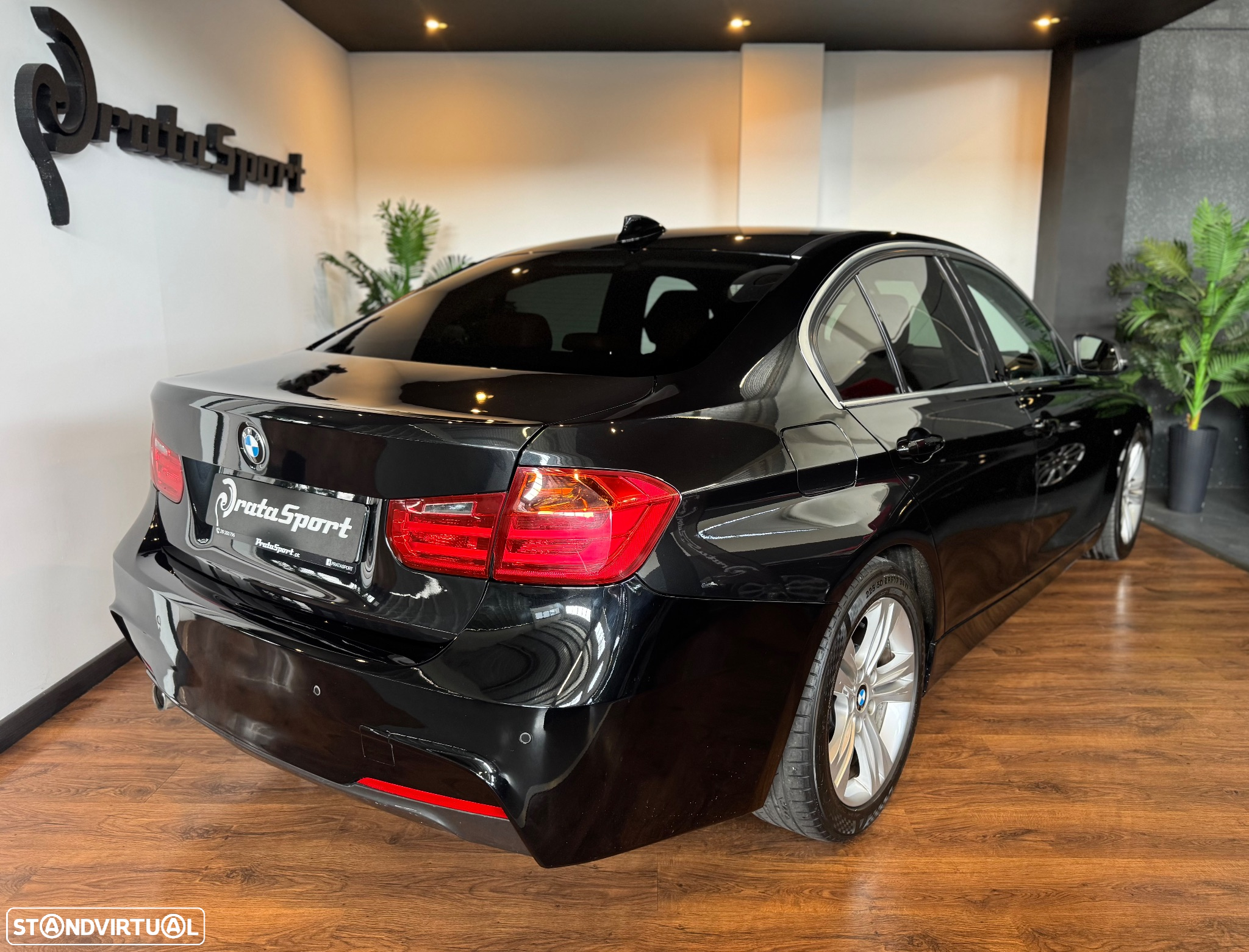 BMW 320 d EfficientDynamics Line Luxury - 40