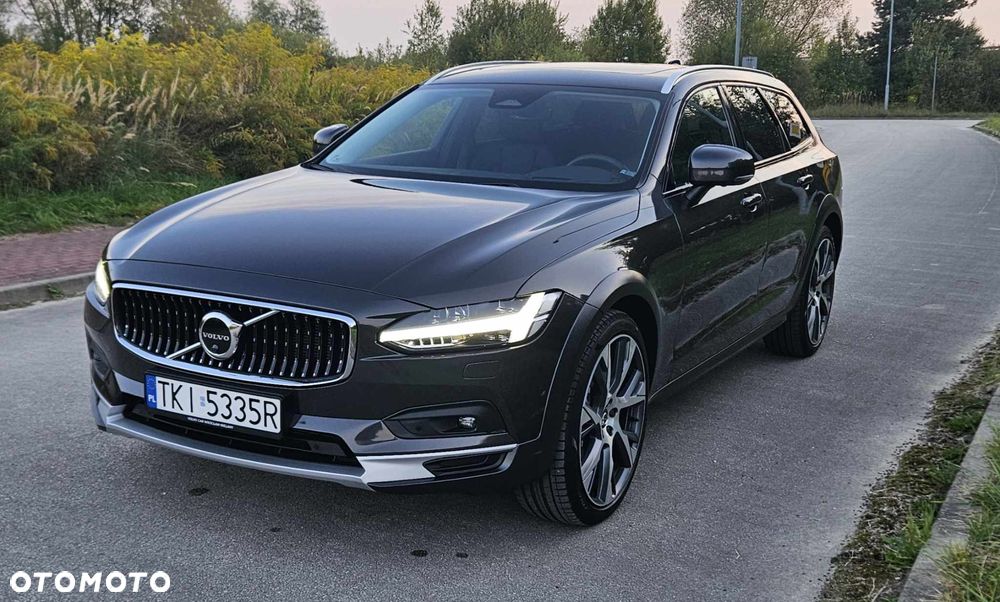 Volvo V90 Cross Country
