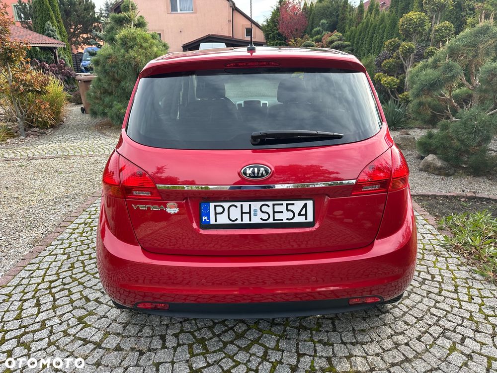 Kia Venga - 6