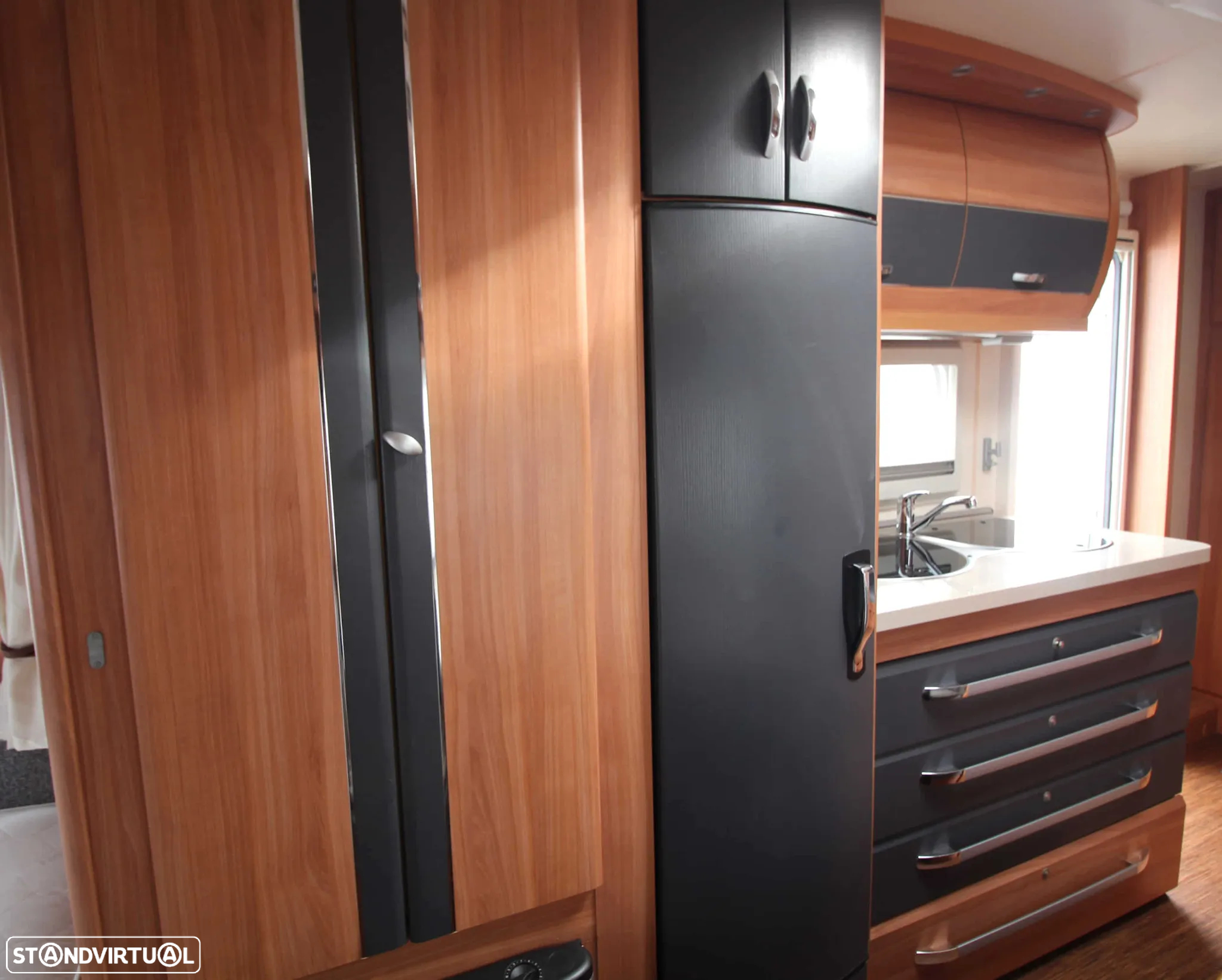 Hobby De Luxe 490 KMFE U15 - 14