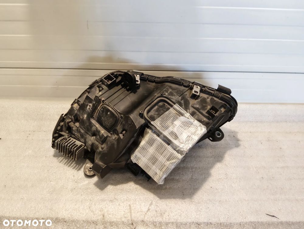 Mercedes-Benz C KLASA W205 ILS LED PRZÓD STRONA PRAWA A2059068002 - 9