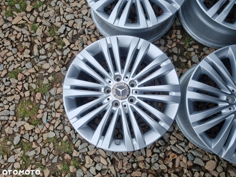 MERCEDES A2064014400 C-KLASSE W206,205,GLA ALU 7X17 ET44.5 5X112 bdb stan - 3