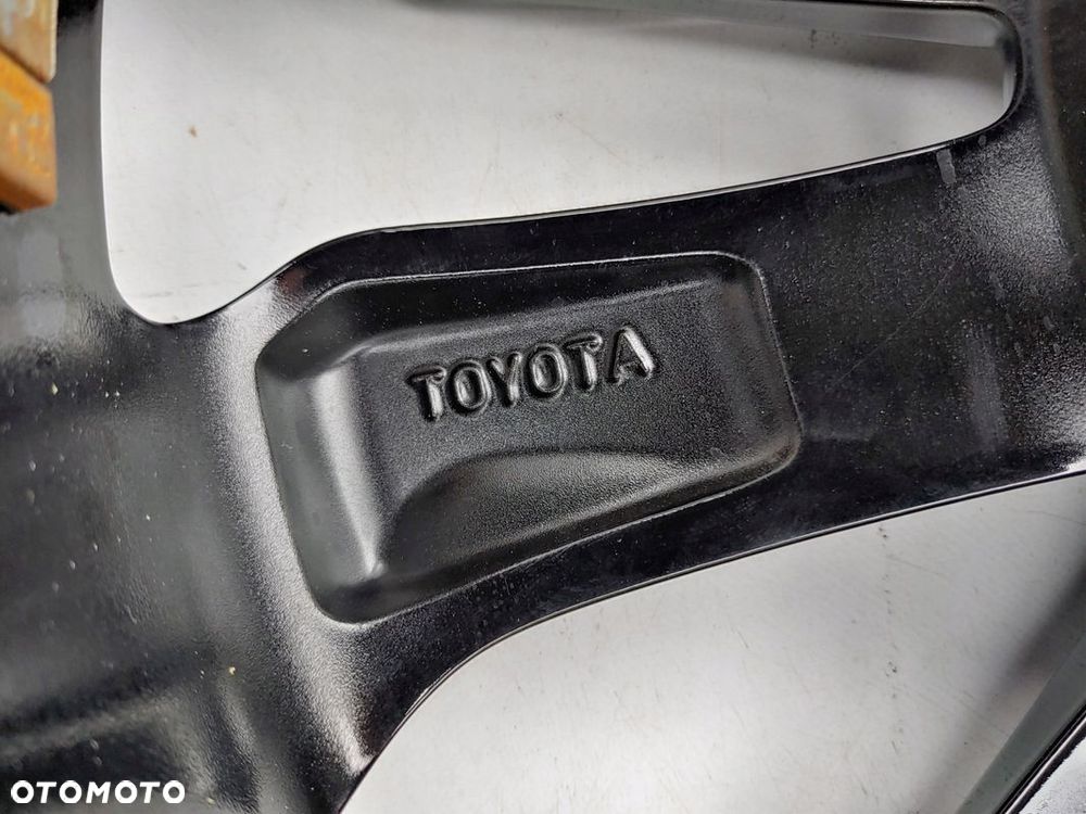 FELGI TOYOTA COROLLA E16 AURIS YARIS CROSS 17 ORYGINAŁ - 9