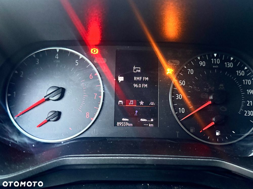 Renault Clio TCe 100 EXPERIENCE - 15