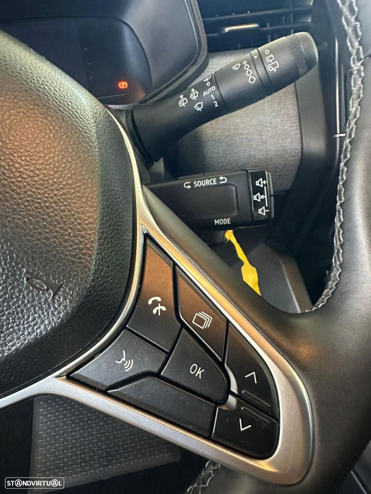 Renault Clio 1.0 TCe Techno - 18