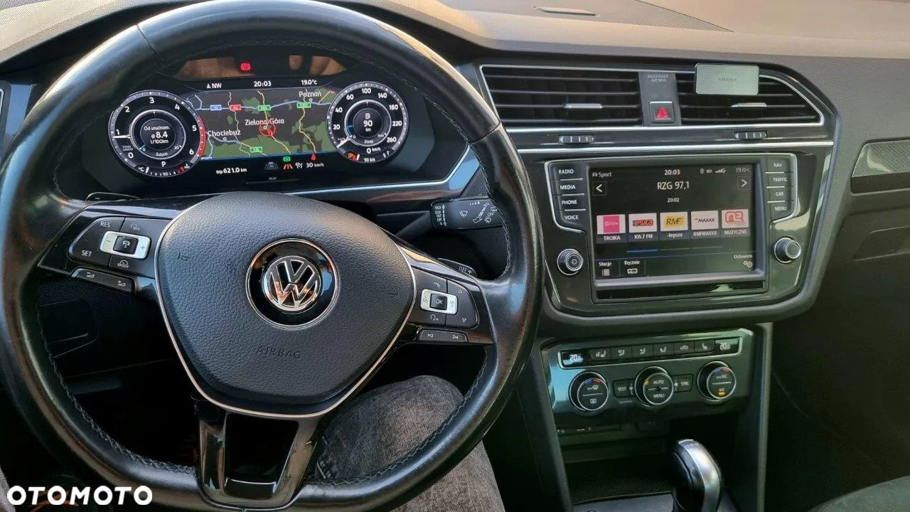 Volkswagen Tiguan - 4