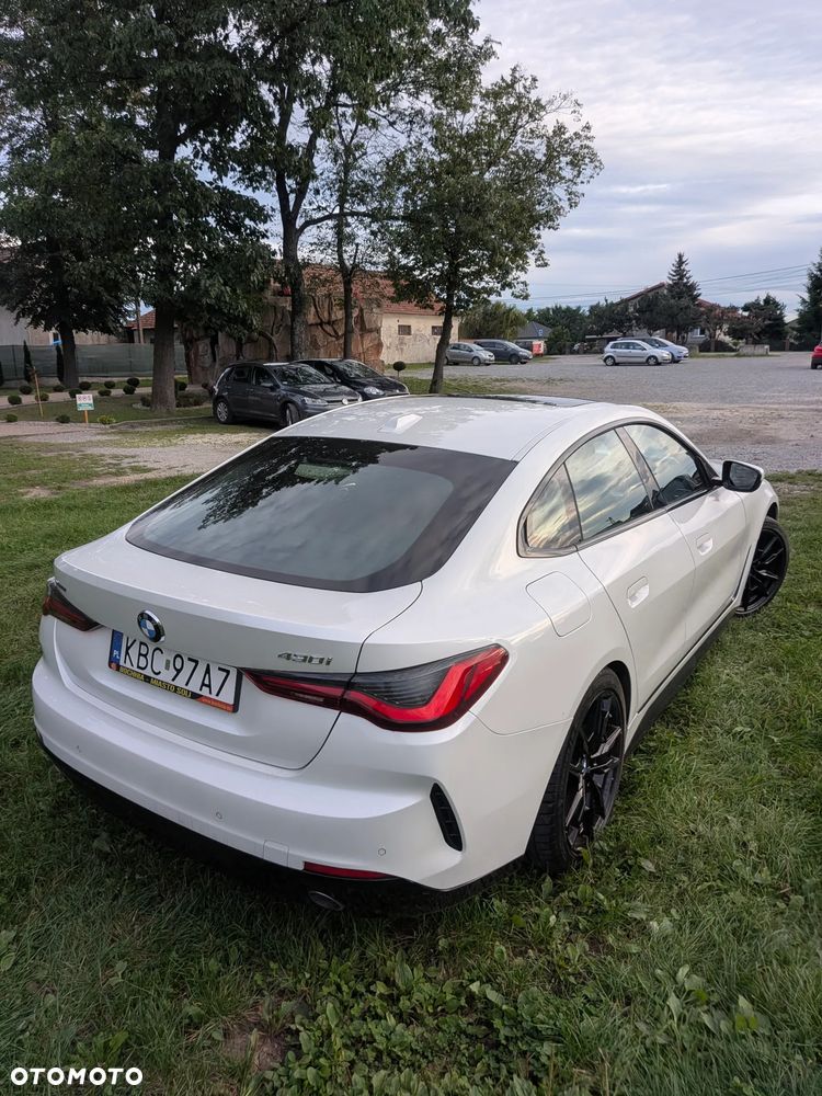 BMW Seria 4 2024 photo 4