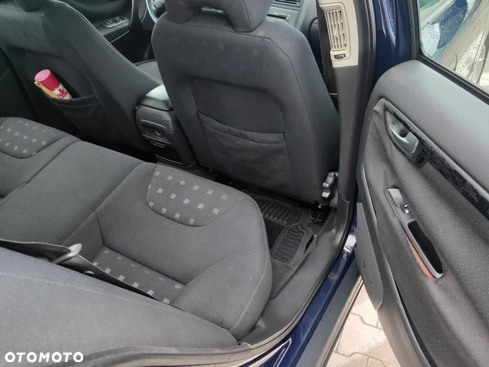 Volvo S60 2.4 D5 - 23