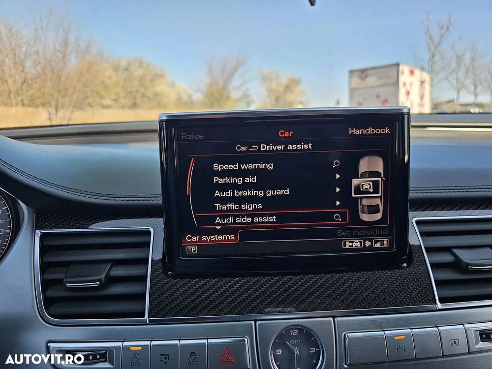 Audi S8 Plus 4.0 TFSI quattro Tiptronic - 25