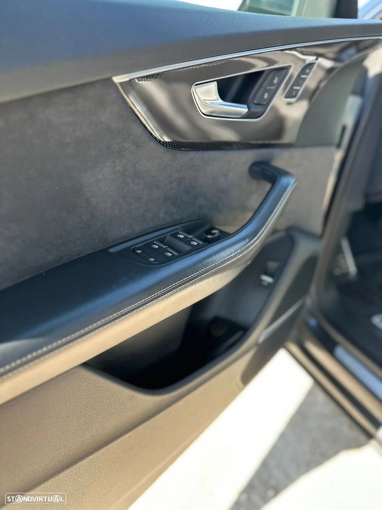 Audi SQ8 4.0 TDI quattro Tiptronic - 42