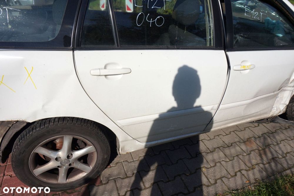 DRZWI TYLNE PRAWE COROLLA E12 LIFT KOMBI 040  BIAŁY TOYOTA 2004-2007 - 4