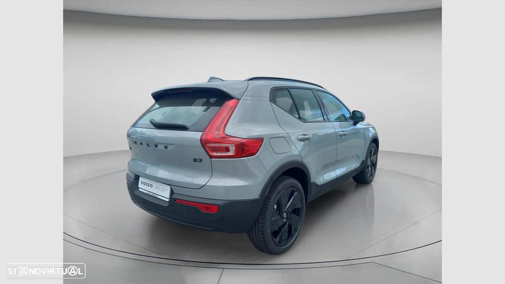 Volvo XC 40 2.0 B3 Plus Dark - 8
