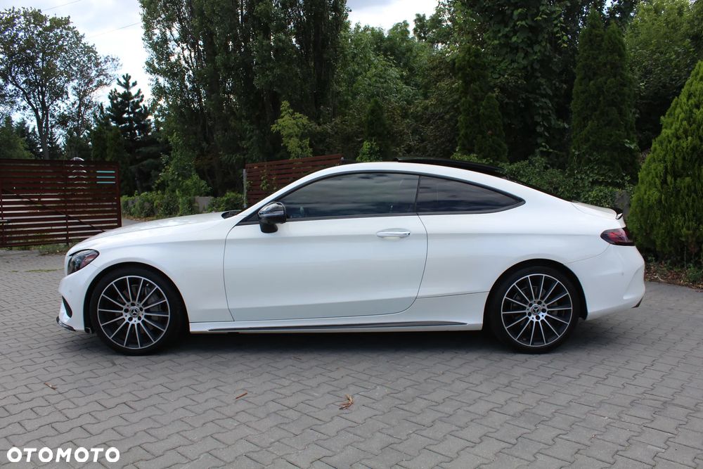 Mercedes-Benz Klasa C 300 7G-TRONIC AMG Line - 3