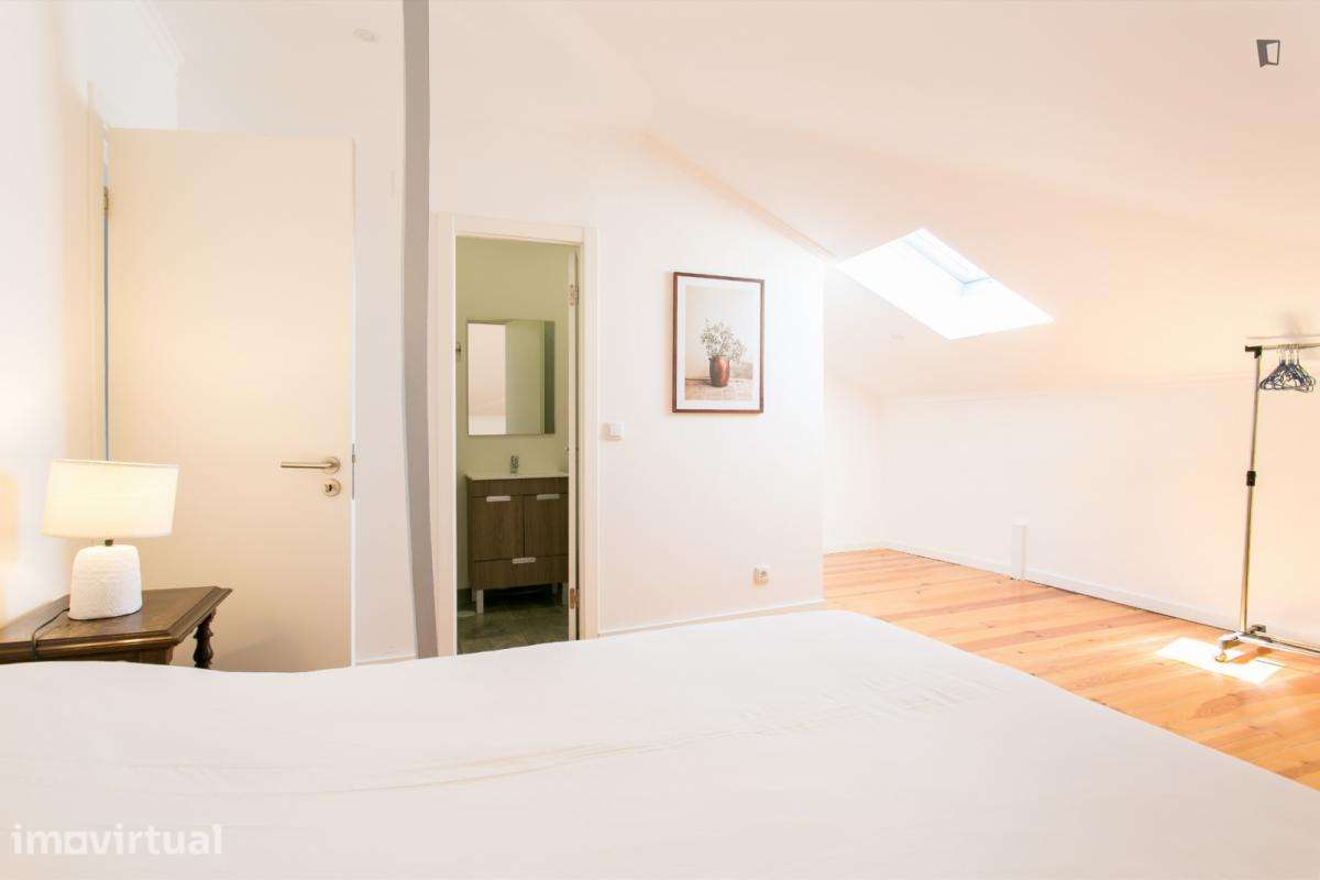 Quarto - localizado em Anjos Lisbon - Grande imagem: 4/27