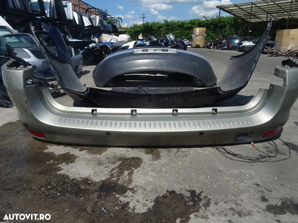 Bara spate Dacia Logan MCV din 2012 - 1