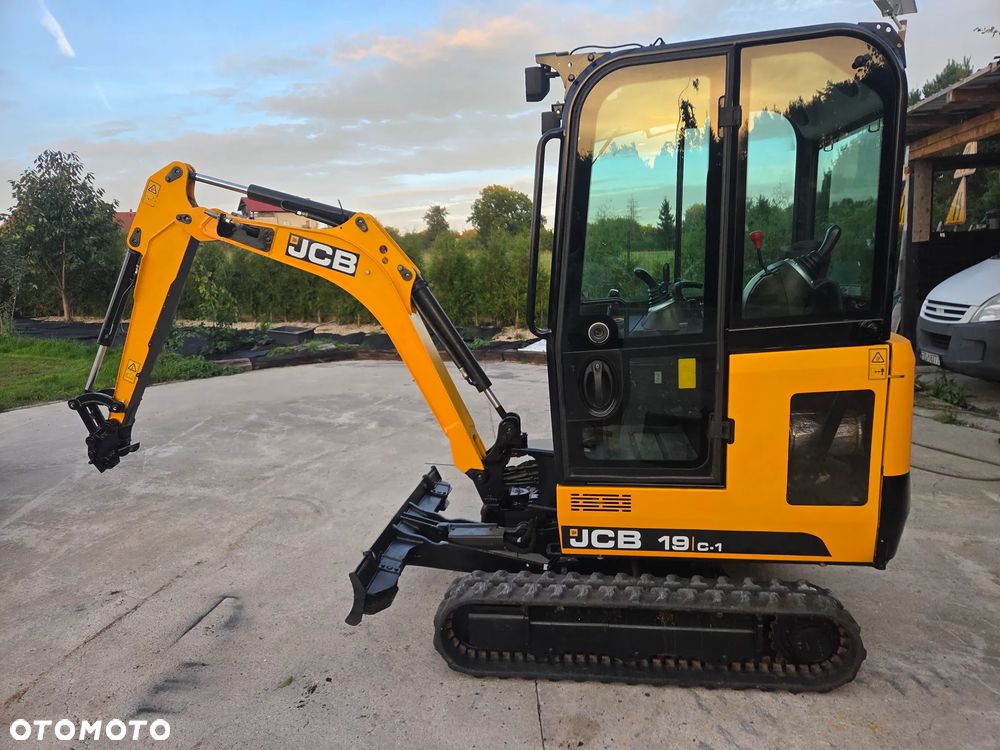 JCB 19C-1 - 7