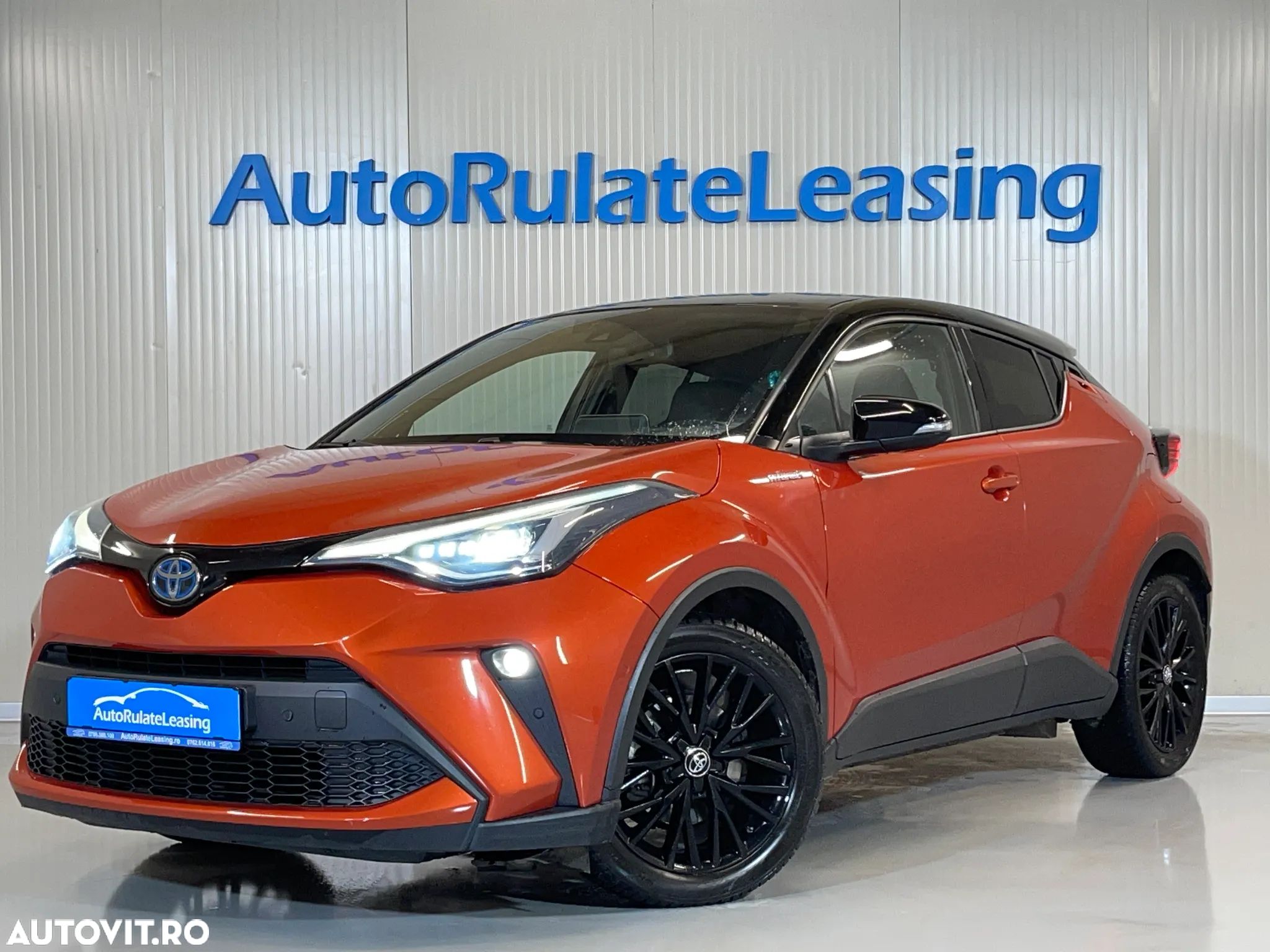 Toyota C-HR 2.0 HSD 184 CP 4x2 CVT Classy Bi-Tone - 1
