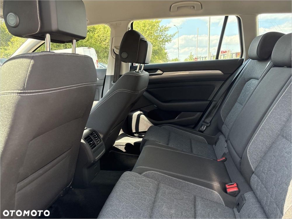 Volkswagen Passat Variant 2.0 TDI EVO Business DSG - 14