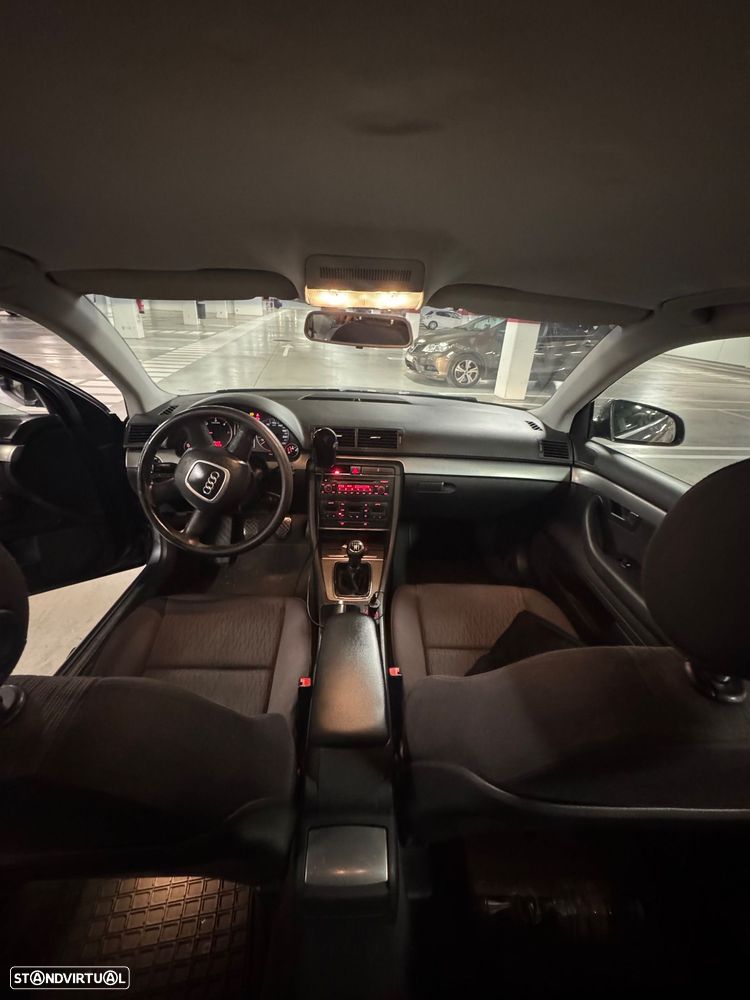 Audi A4 Avant 2.0 TDi - 13