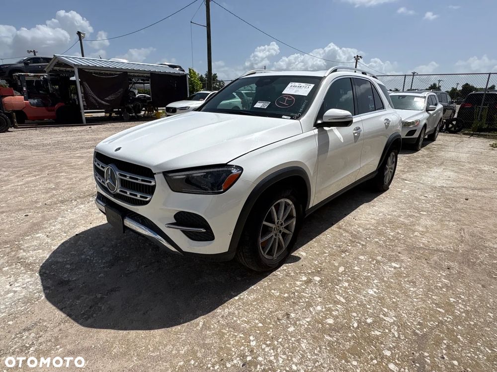 Mercedes-Benz GLE - 1