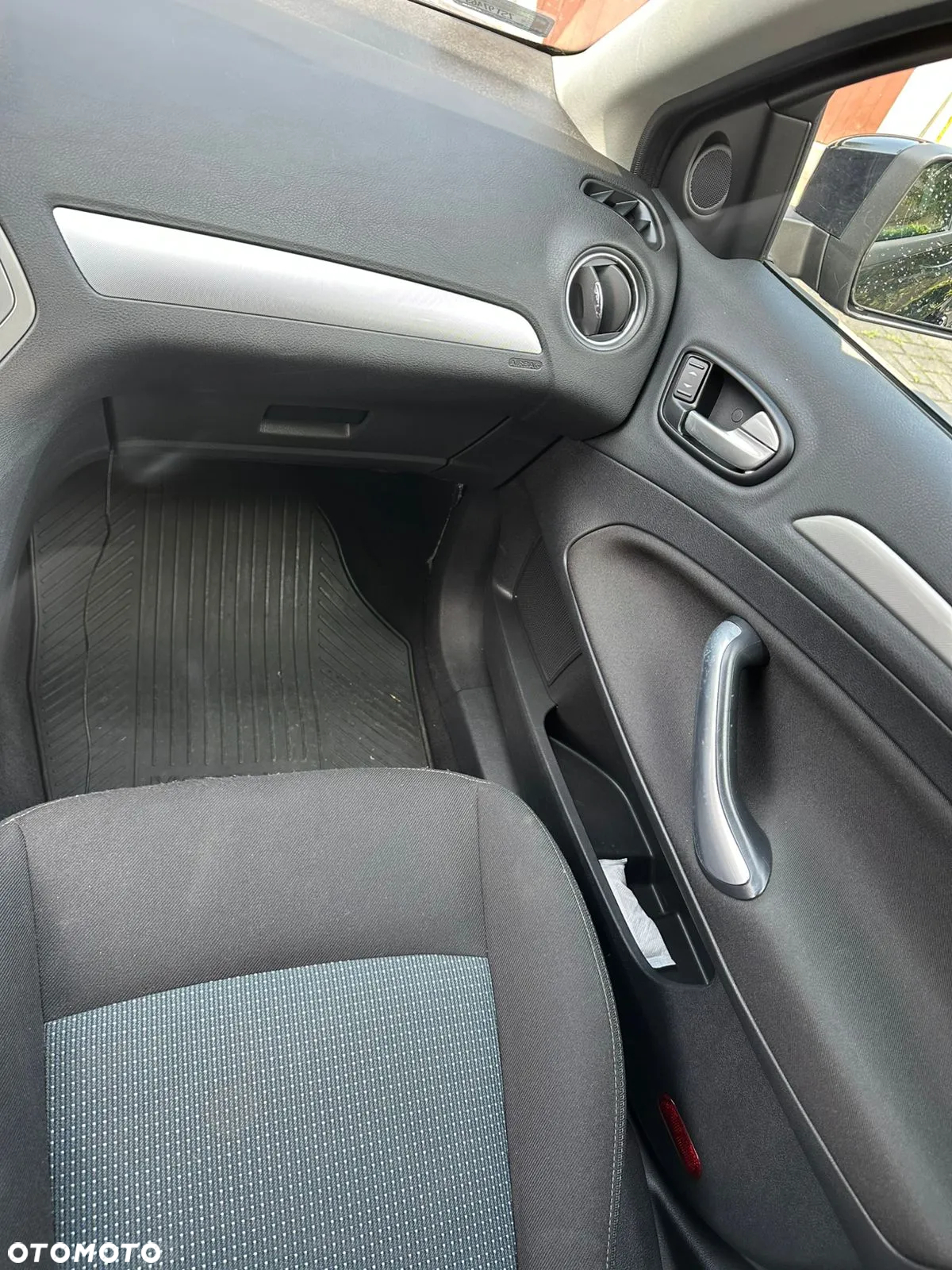 Ford Mondeo 2.0 Ambiente - 13