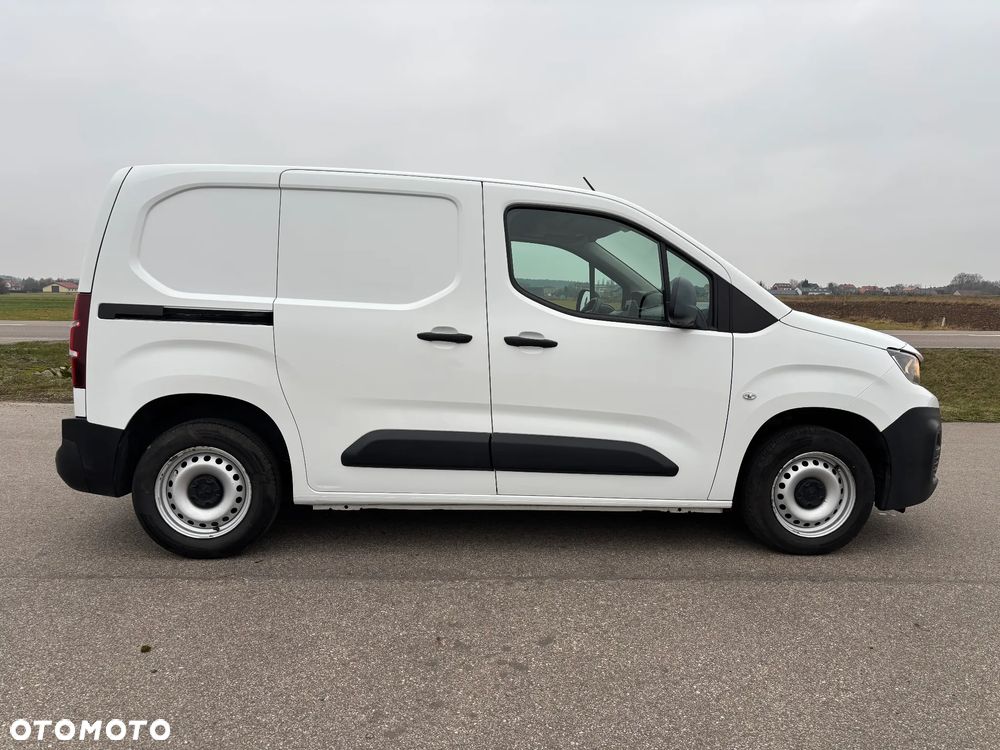 Peugeot Partner - 8