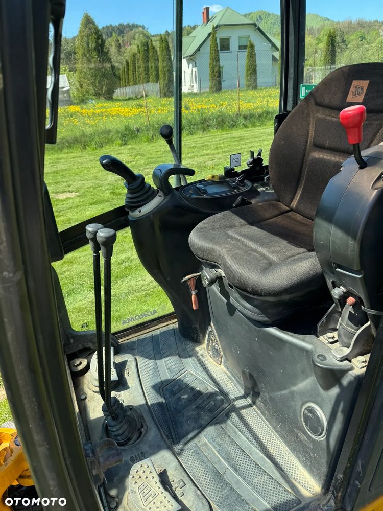 JCB 8018 - 9
