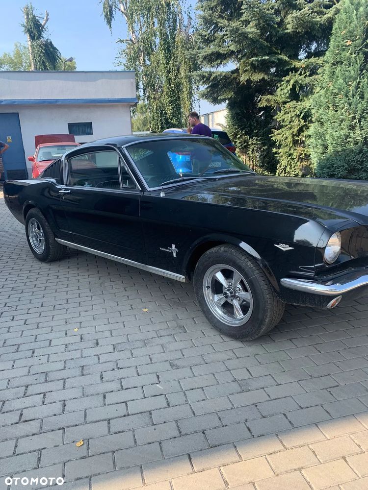 Ford Mustang - 29