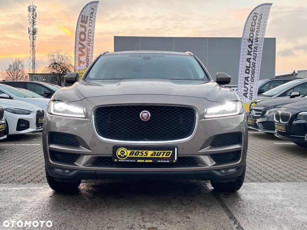 Jaguar F-Pace - 4