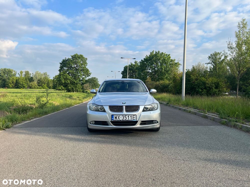 BMW Seria 3 325xi - 2