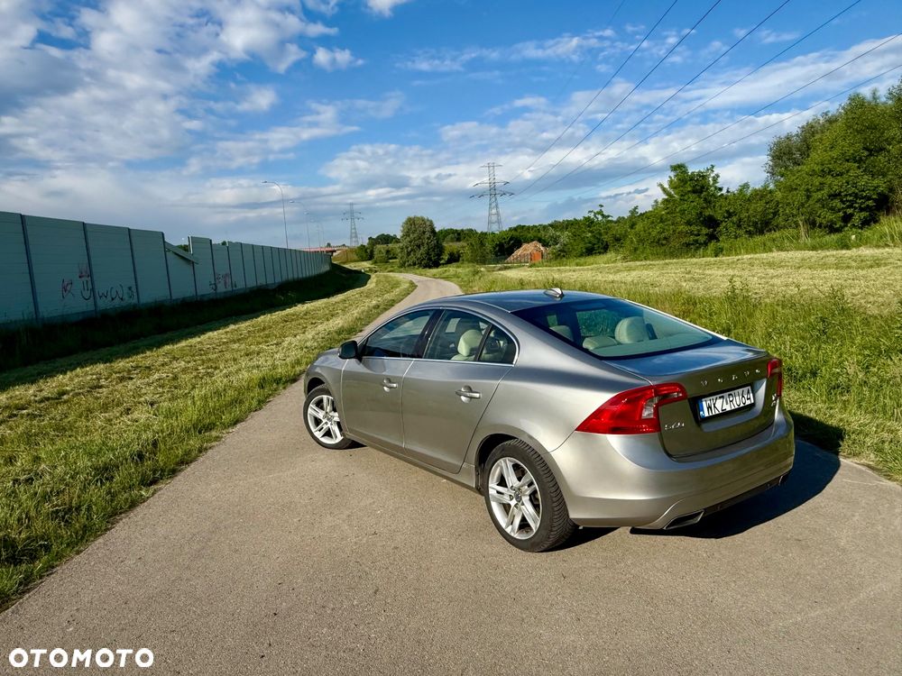 Volvo S60 - 4