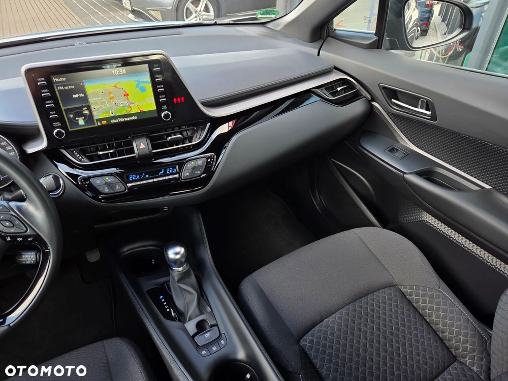 Toyota C-HR Flow - 21