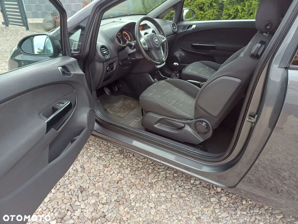 Opel Corsa - 8