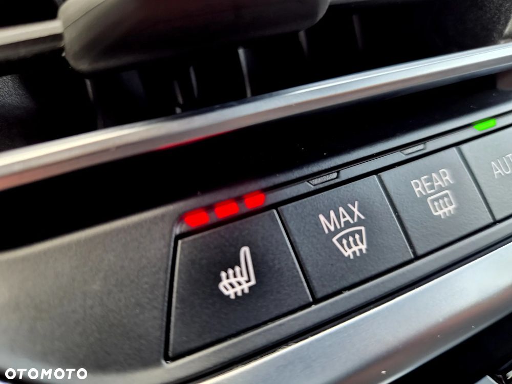BMW X3 xDrive20d mHEV - 21