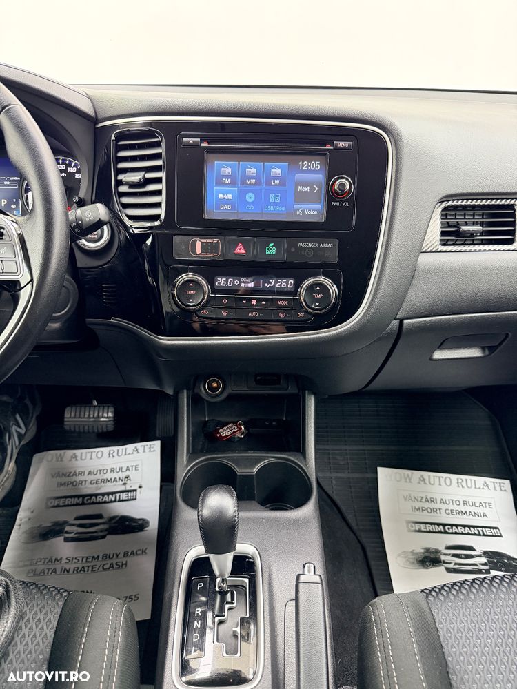 Mitsubishi Outlander 2.2 DI-D 4WD Automatik Intense - 23