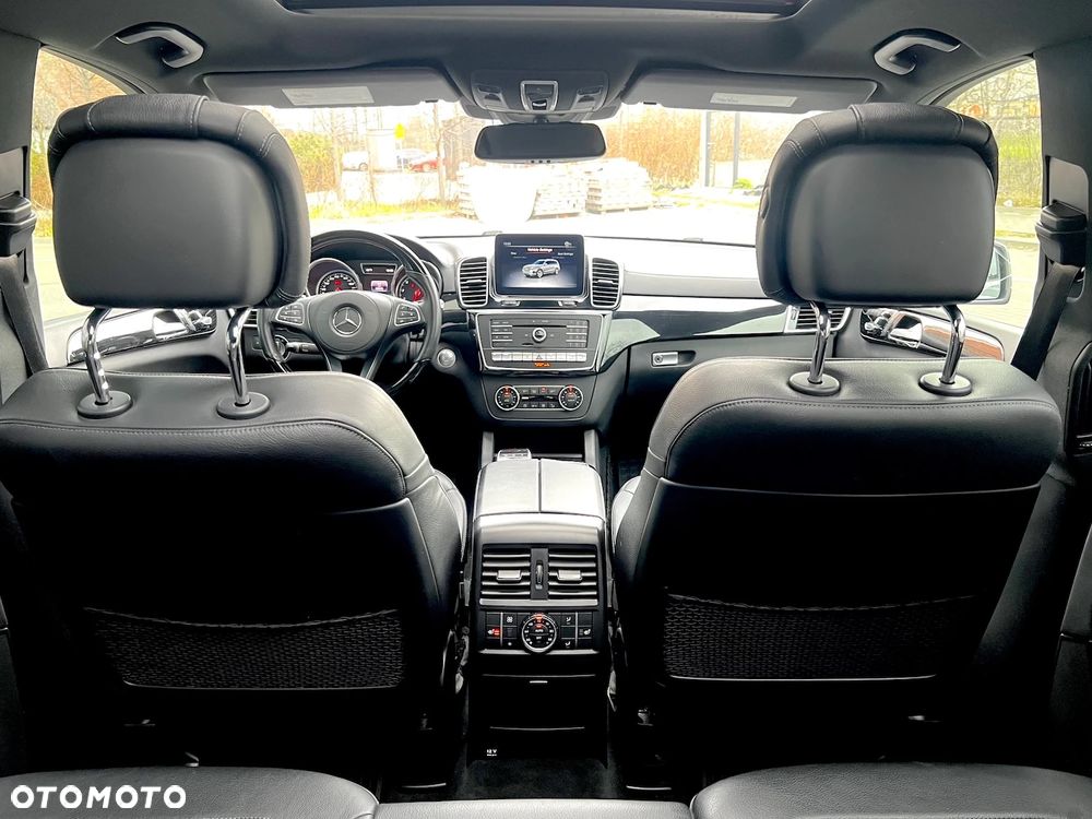 Mercedes-Benz GLS - 35